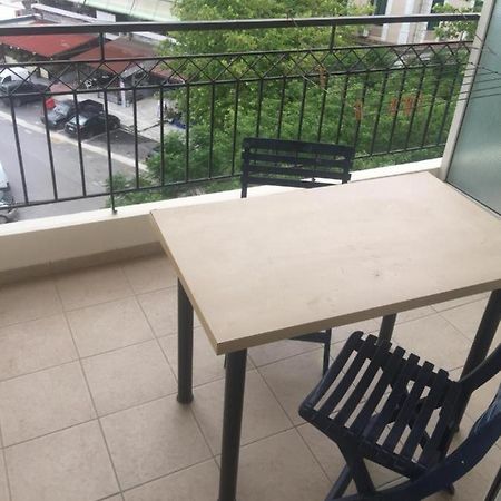 לריסה Studio By The Train Station 2 מראה חיצוני תמונה