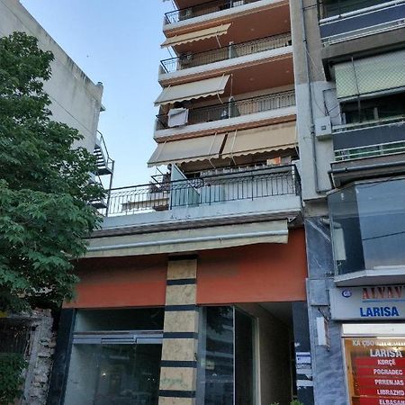 לריסה Studio By The Train Station 2 מראה חיצוני תמונה
